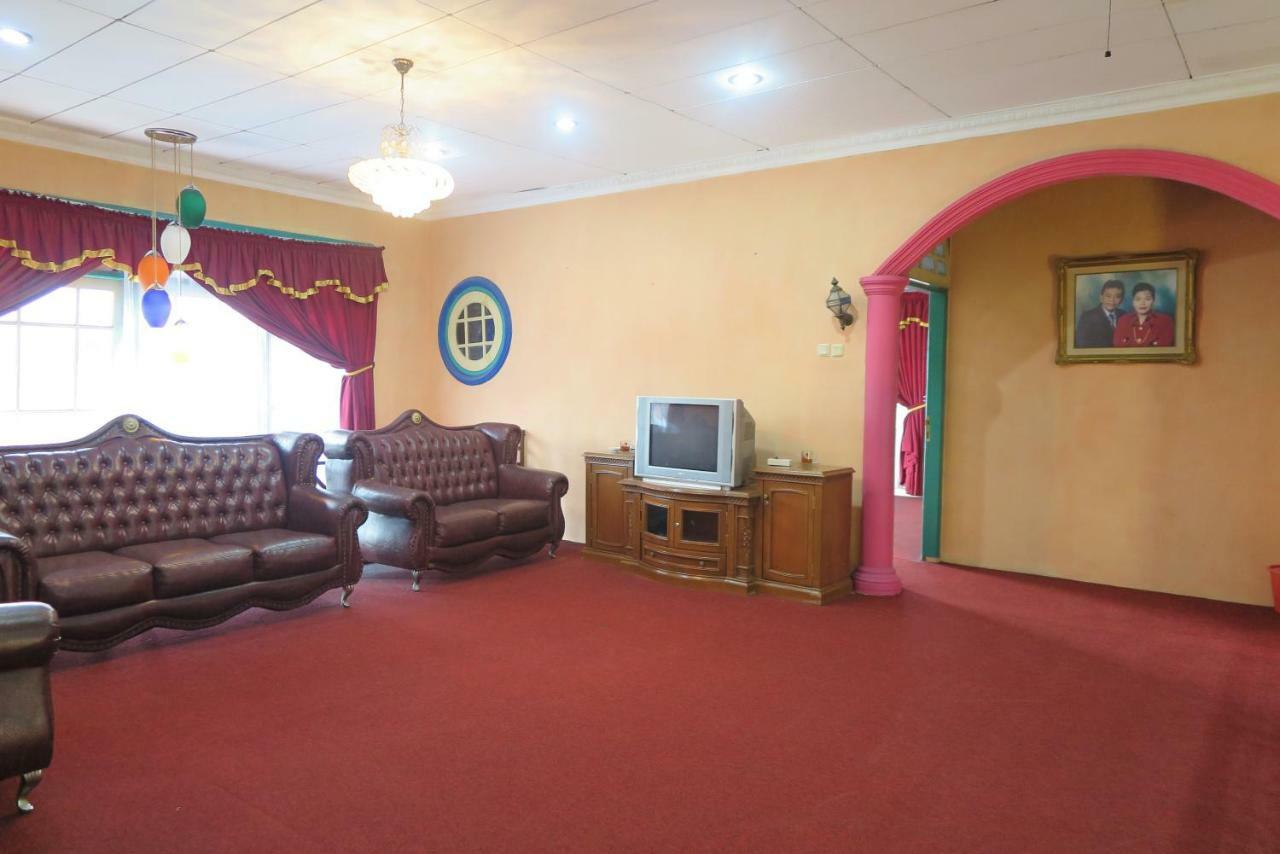 Villa Tiandiva Cisarua Ngoại thất bức ảnh