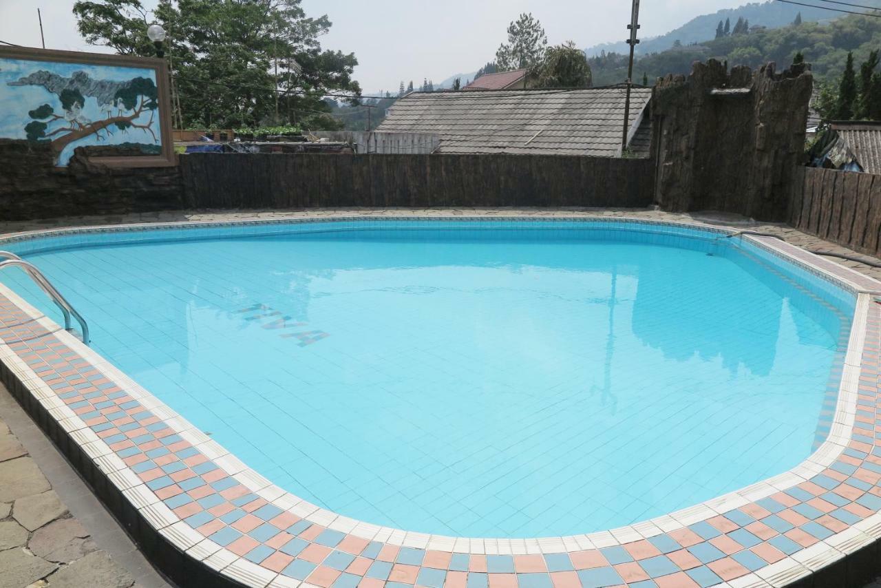 Villa Tiandiva Cisarua Ngoại thất bức ảnh