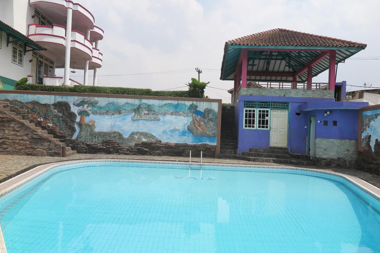Villa Tiandiva Cisarua Ngoại thất bức ảnh